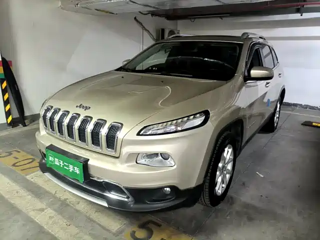 Jeep Cherokee