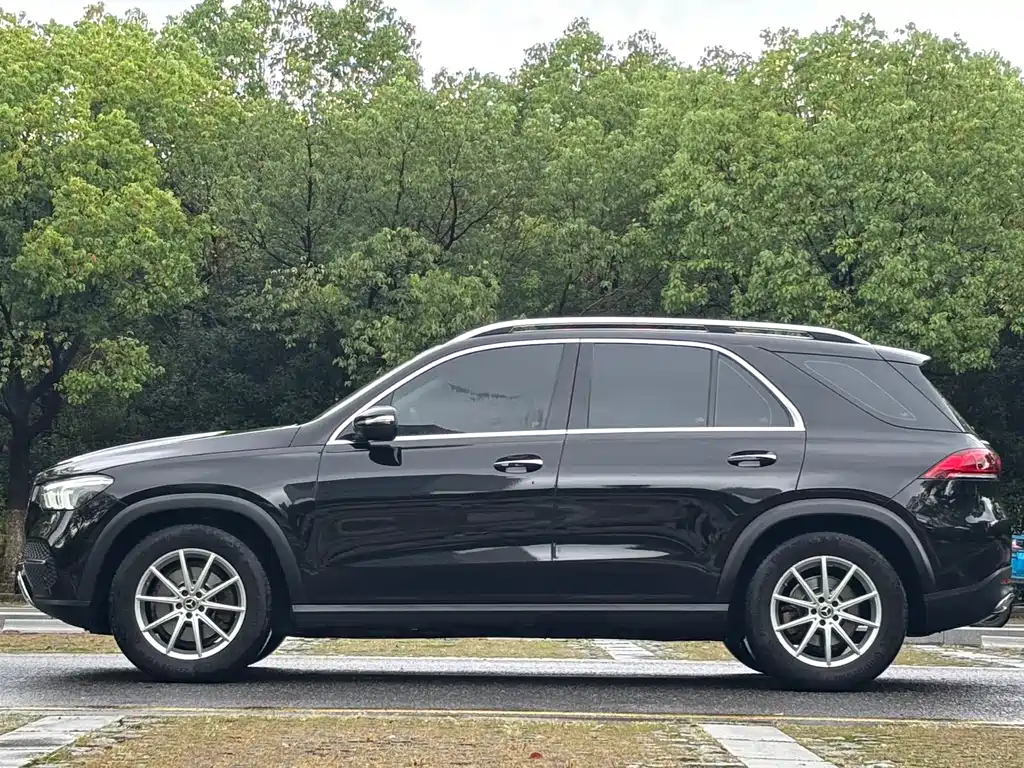 Mercedes-Benz GLE (Import) — миниатюра 6