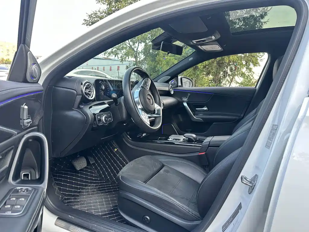 Mercedes-Benz A-Class — миниатюра 5
