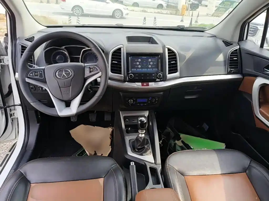 JAC S3 2014 1.5L MT Luxury