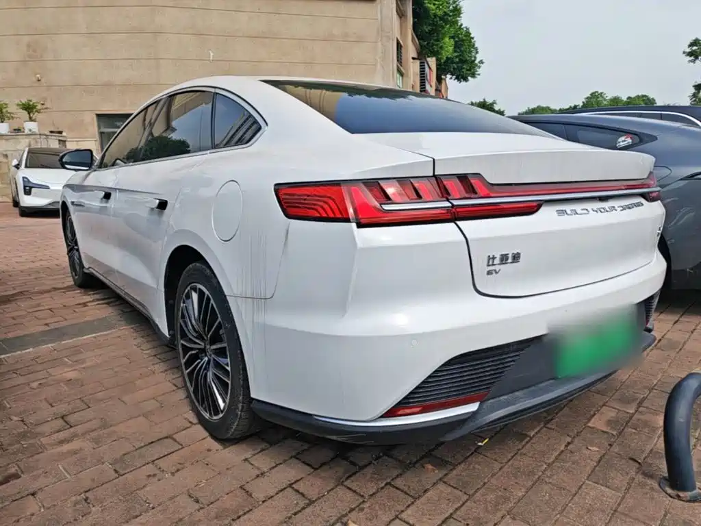 BYD Han — миниатюра 5