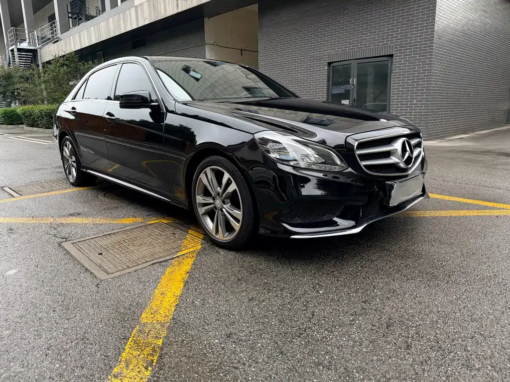 Mercedes-Benz E-Class — миниатюра 3