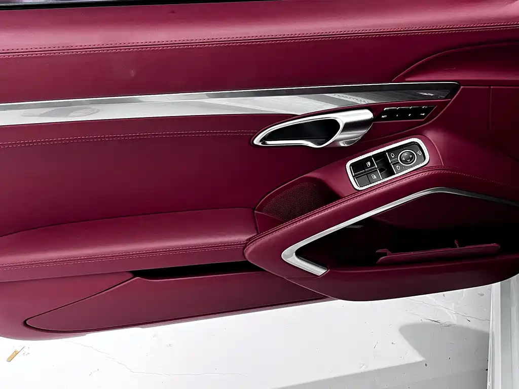 Porsche 718 2018 Cayman 2.0T