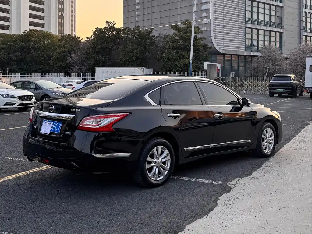 Nissan Altima 2014 2.5L XL Upper