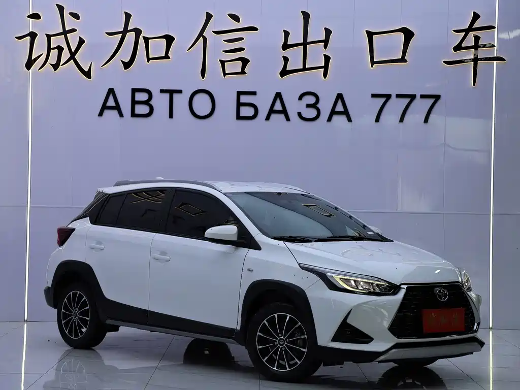 Toyota Yaris L — миниатюра 3
