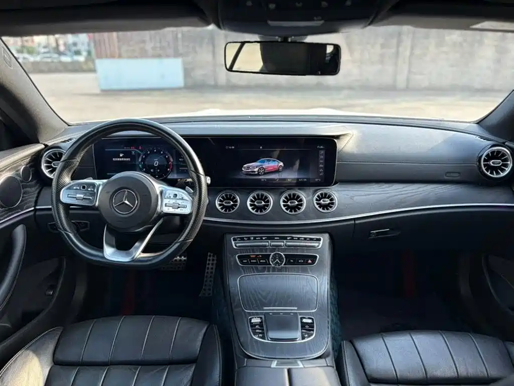 Mercedes-Benz E-Class (Import) — миниатюра 9