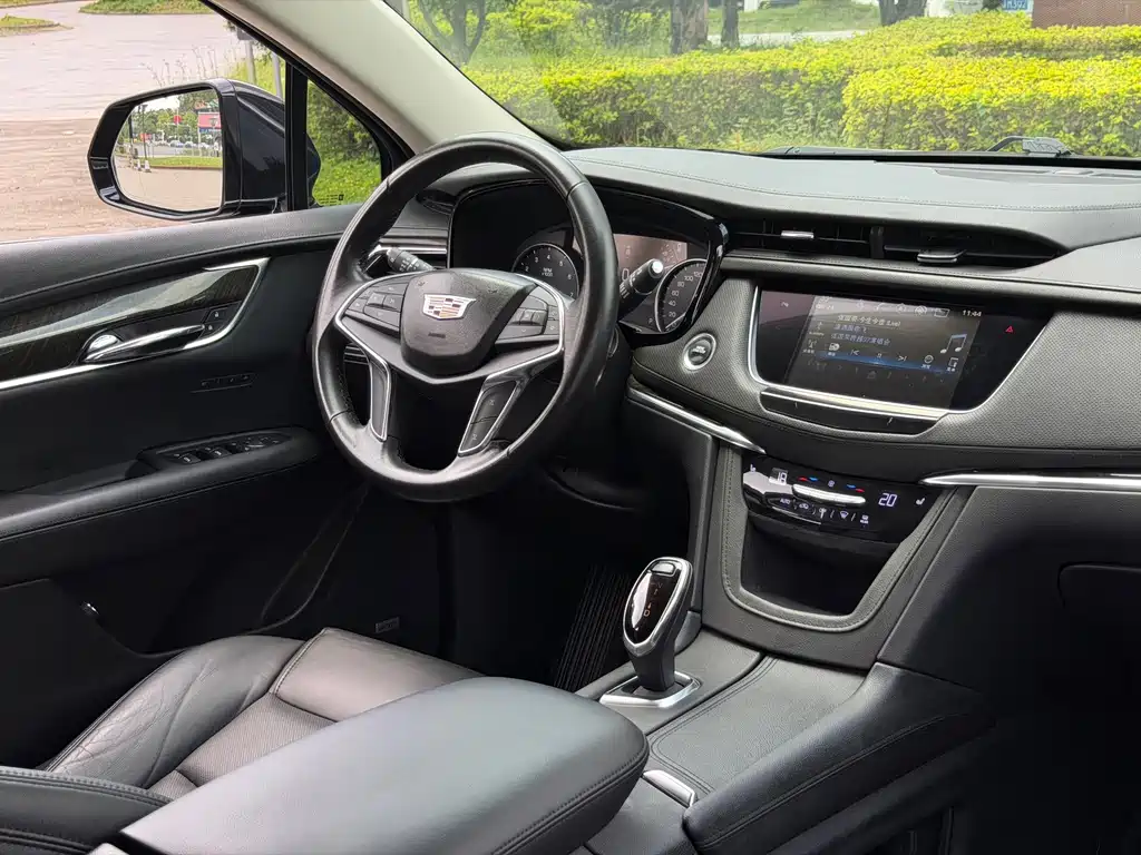 Cadillac XT5 — миниатюра 9