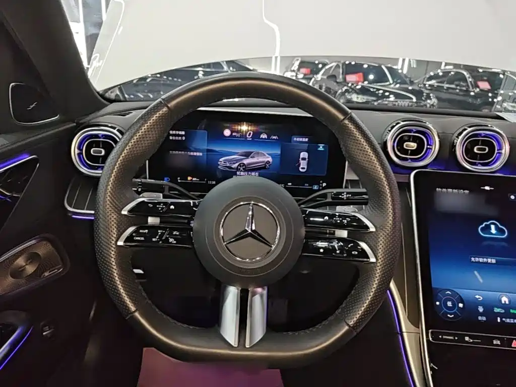 Mercedes-Benz C-Class — миниатюра 7