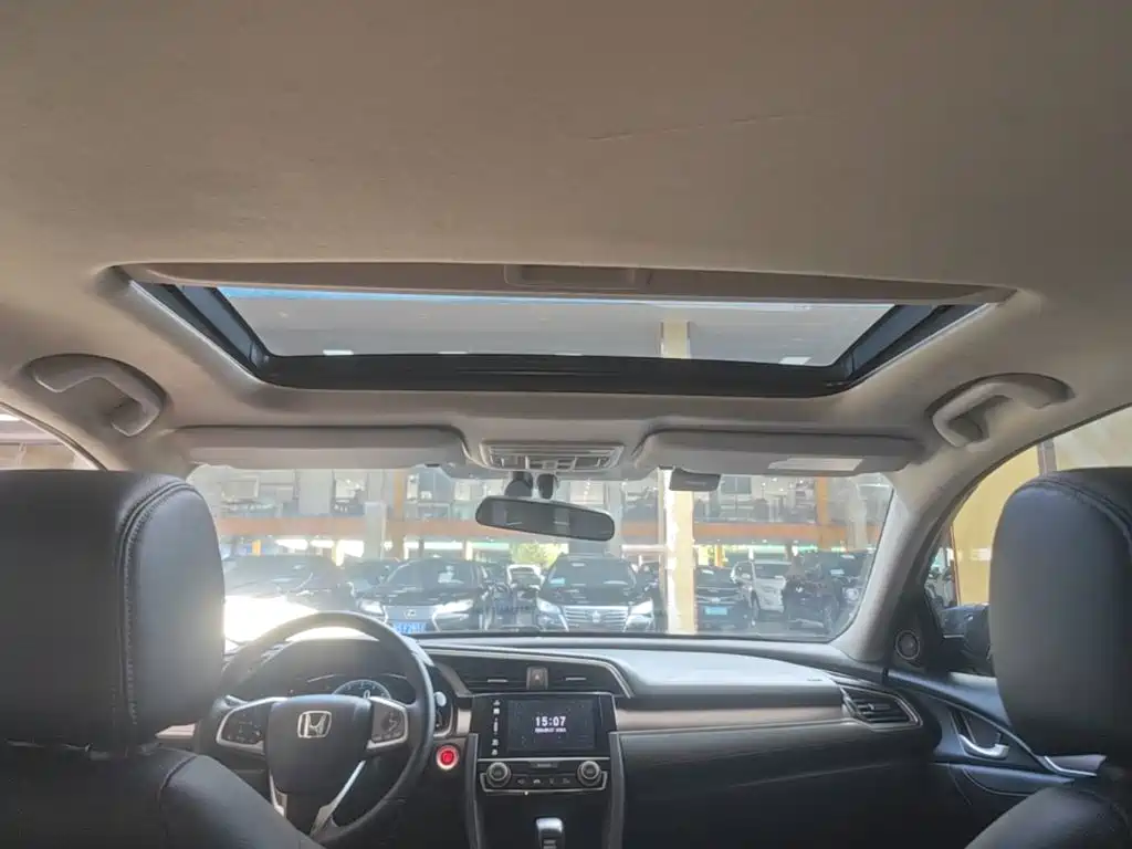 Honda Civic — миниатюра 18