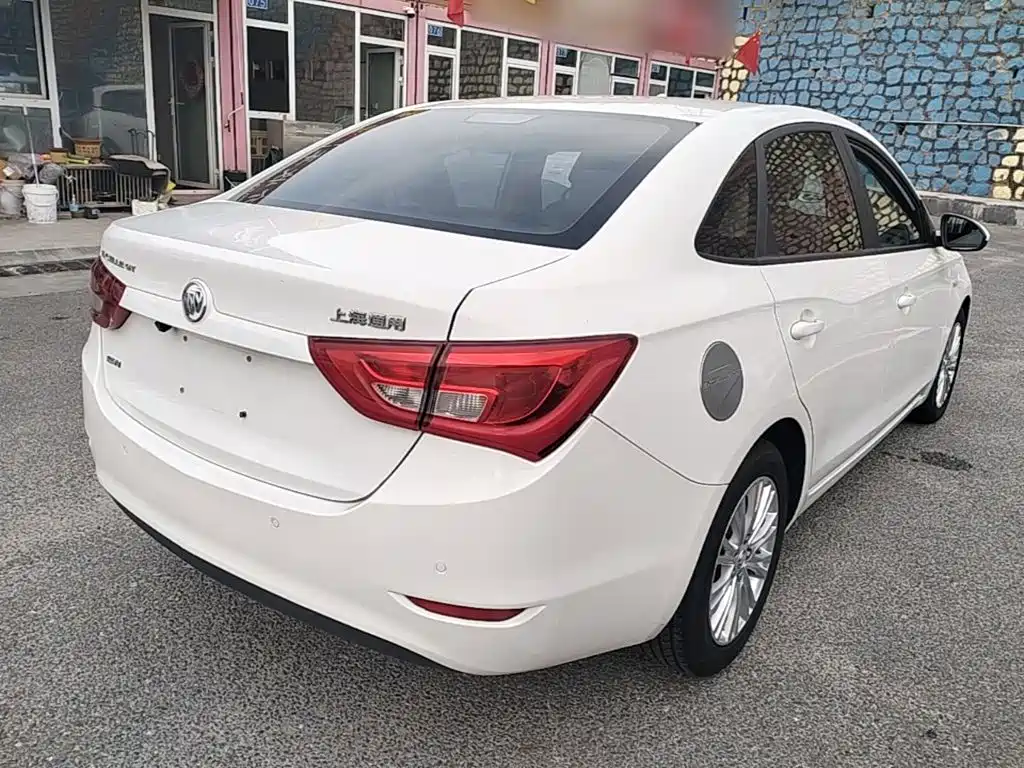 Buick Excelle — миниатюра 7