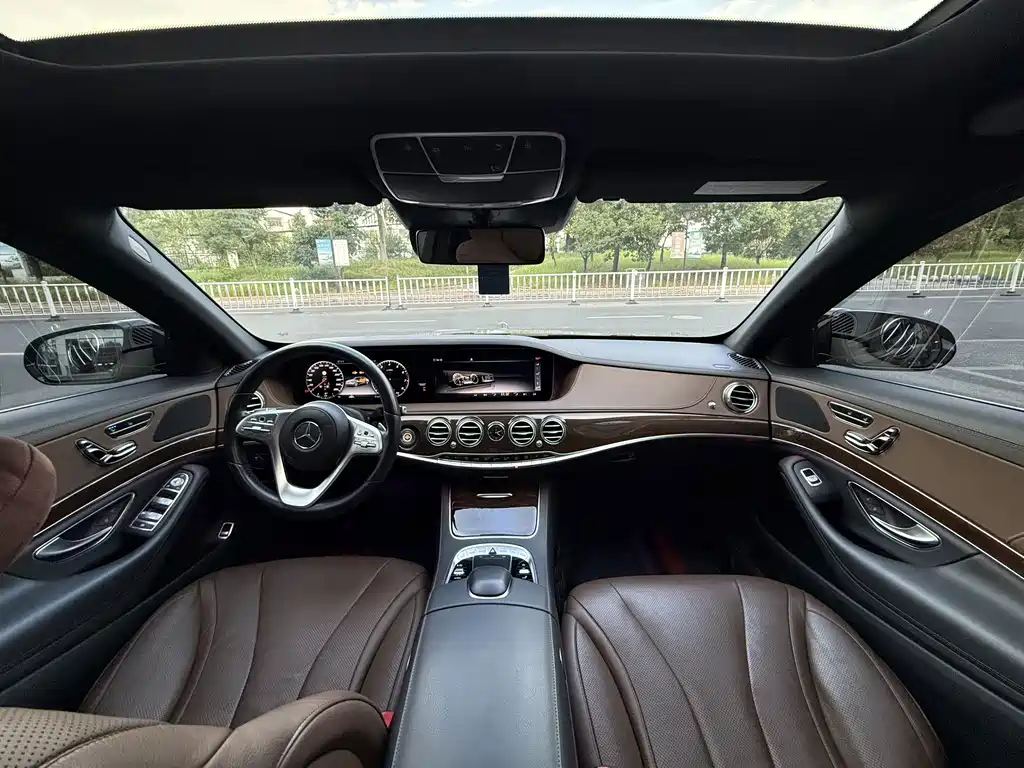 Mercedes-Benz S-Class — миниатюра 10