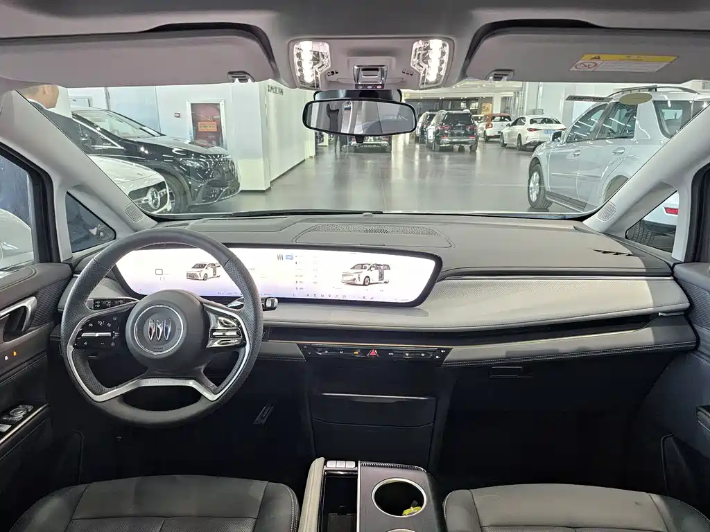 BUICK GL8 NEW ENERGY