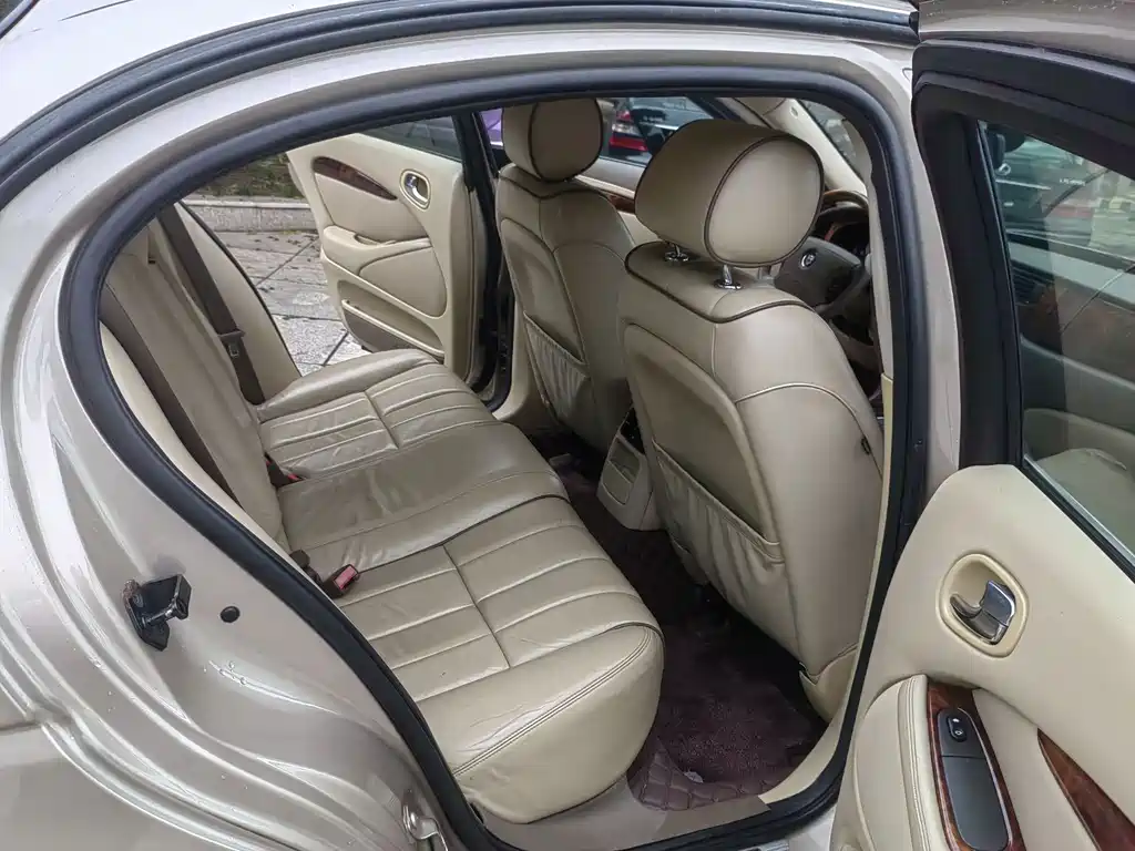 Jaguar S-TYPE — миниатюра 11