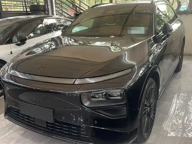 2025 Xpeng G9