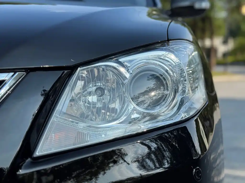 Toyota Camry — миниатюра 22