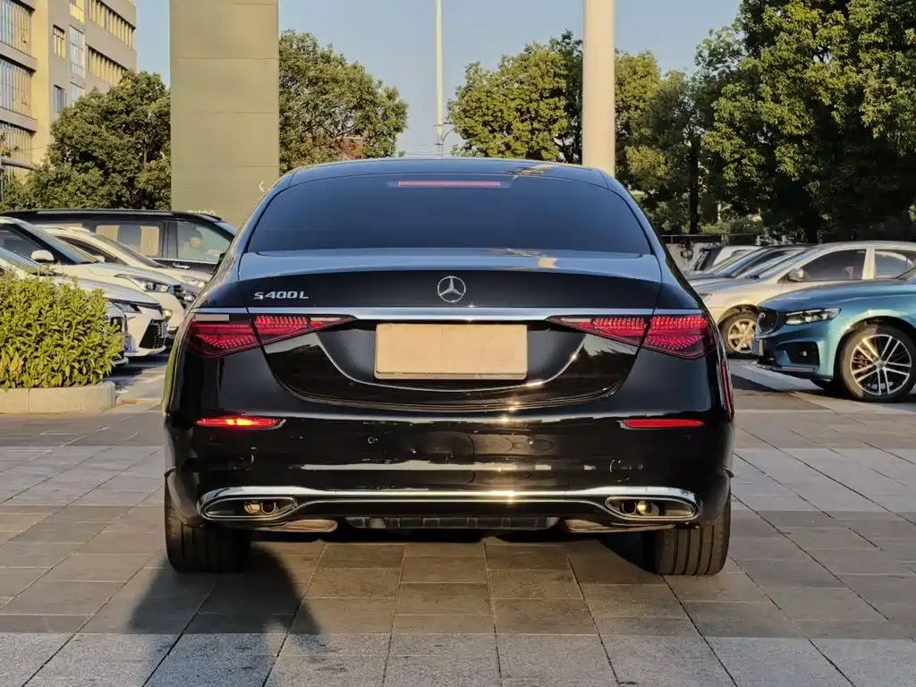 Mercedes-Benz S-Class — миниатюра 2