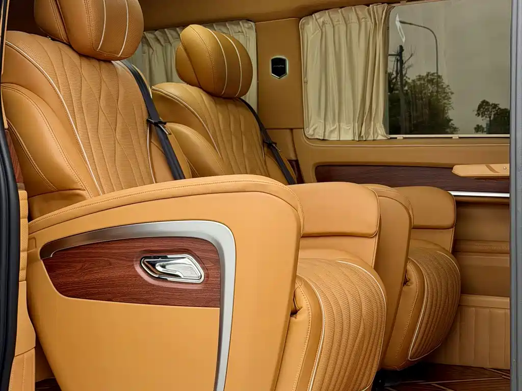 Mercedes-Benz Vito — миниатюра 16