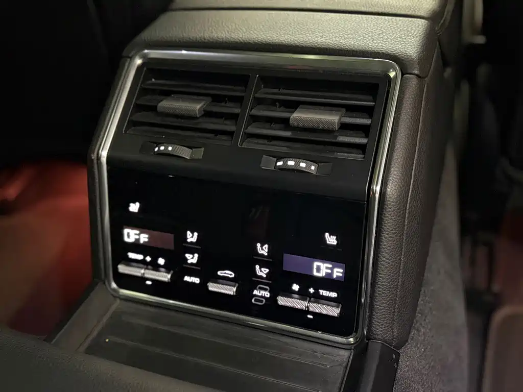 Porsche Panamera — миниатюра 13