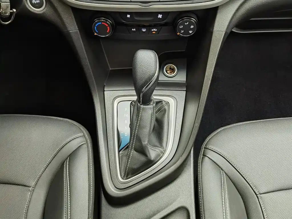 Buick Excelle — миниатюра 13