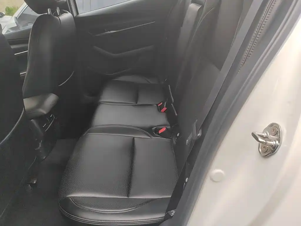 Mazda 3 Axela — миниатюра 17