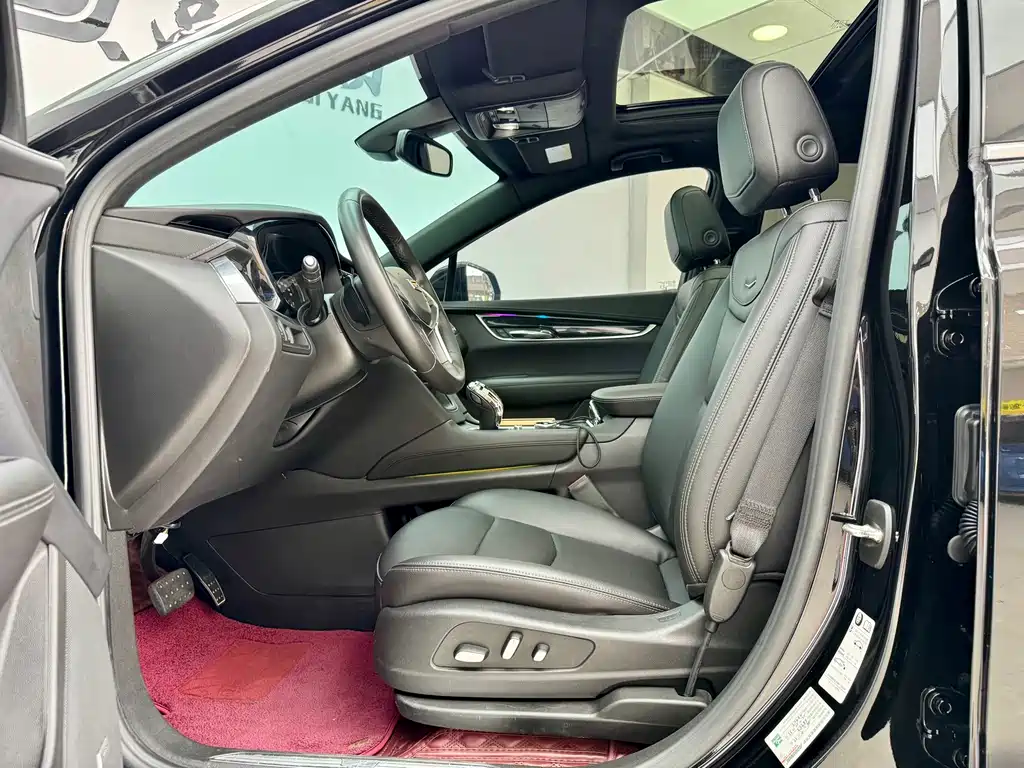 Cadillac XT5 — миниатюра 5