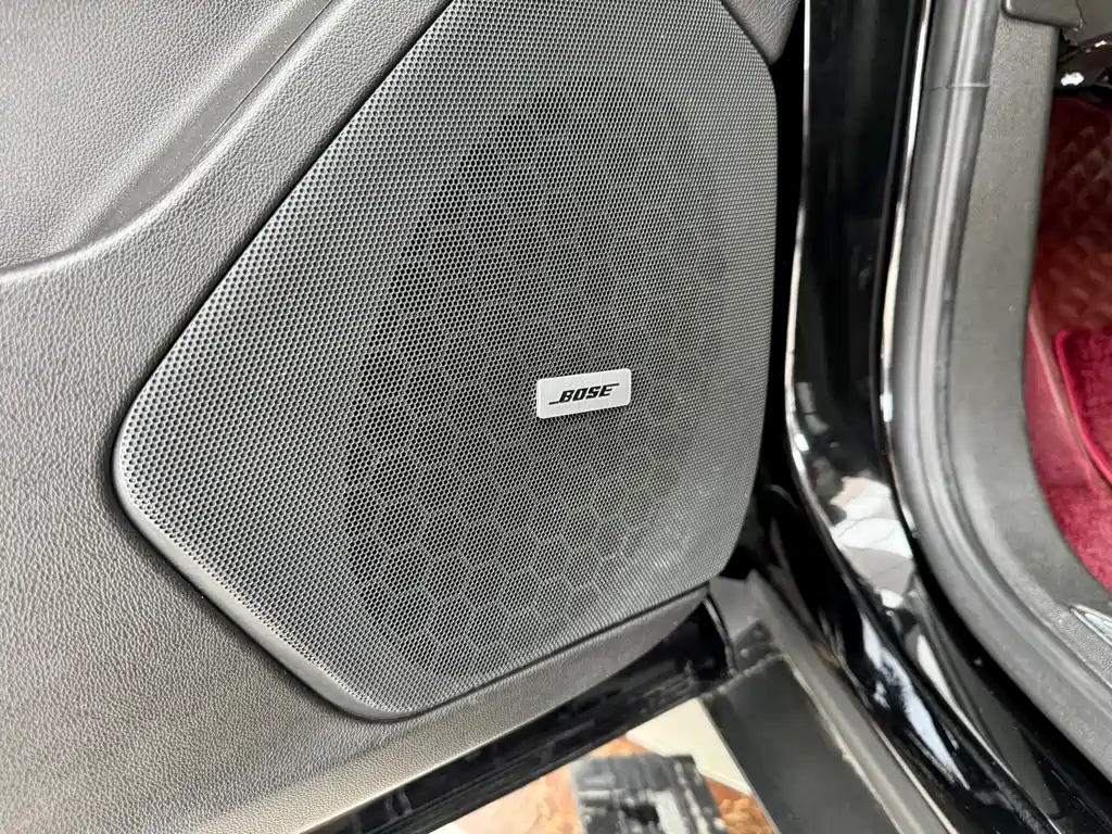 Cadillac XT5 — миниатюра 8