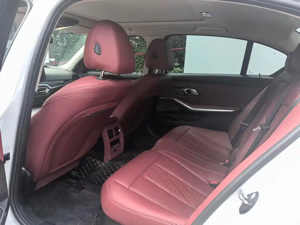 BMW i3 — миниатюра 11