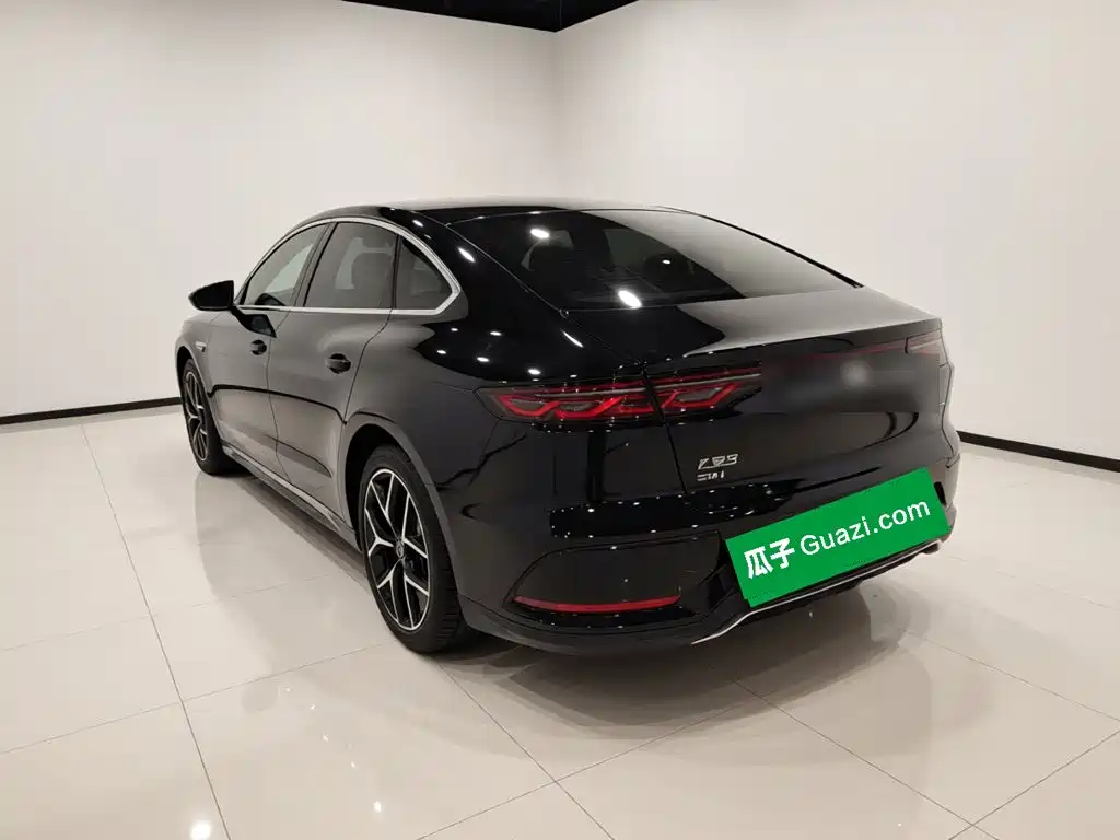 BYD Han — миниатюра 4