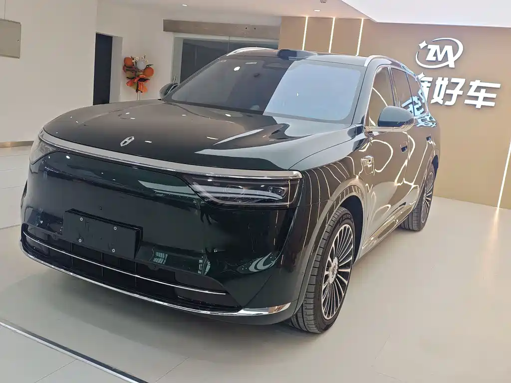 AITO ASK THE WORLD M8