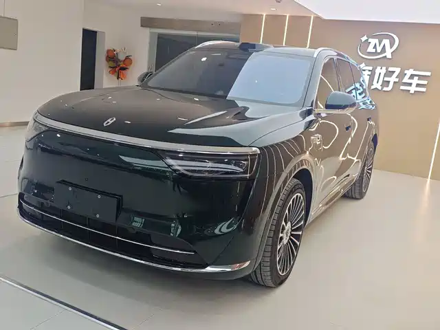 AITO ASK THE WORLD M8 2025