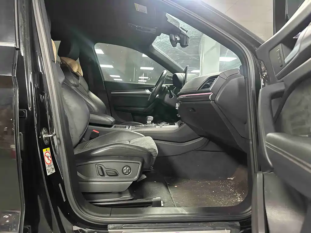 Audi Q5L Sportback — миниатюра 8