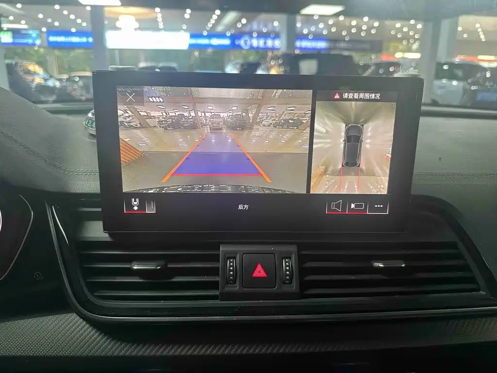 Audi Q5L Sportback — миниатюра 13