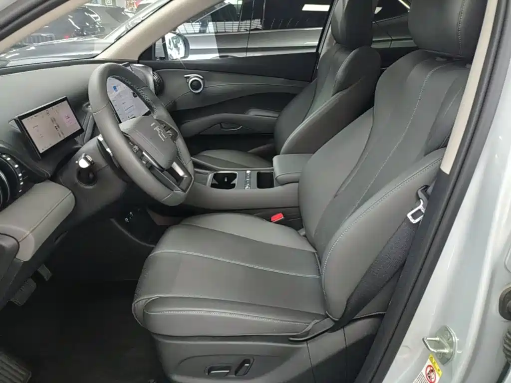 BYD Yuan Plus — миниатюра 15