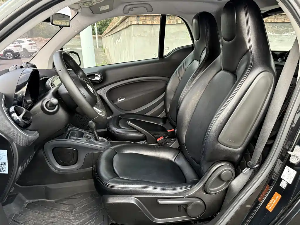 smart Smart Fortwo — миниатюра 10