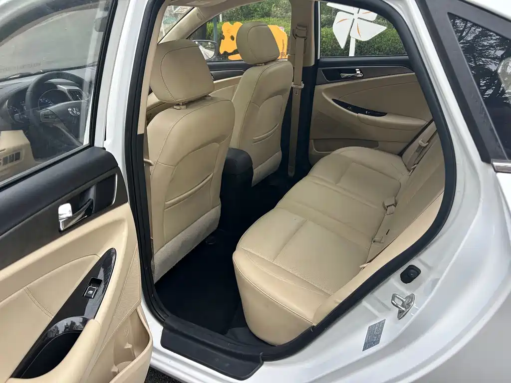 Changan Eado — миниатюра 10