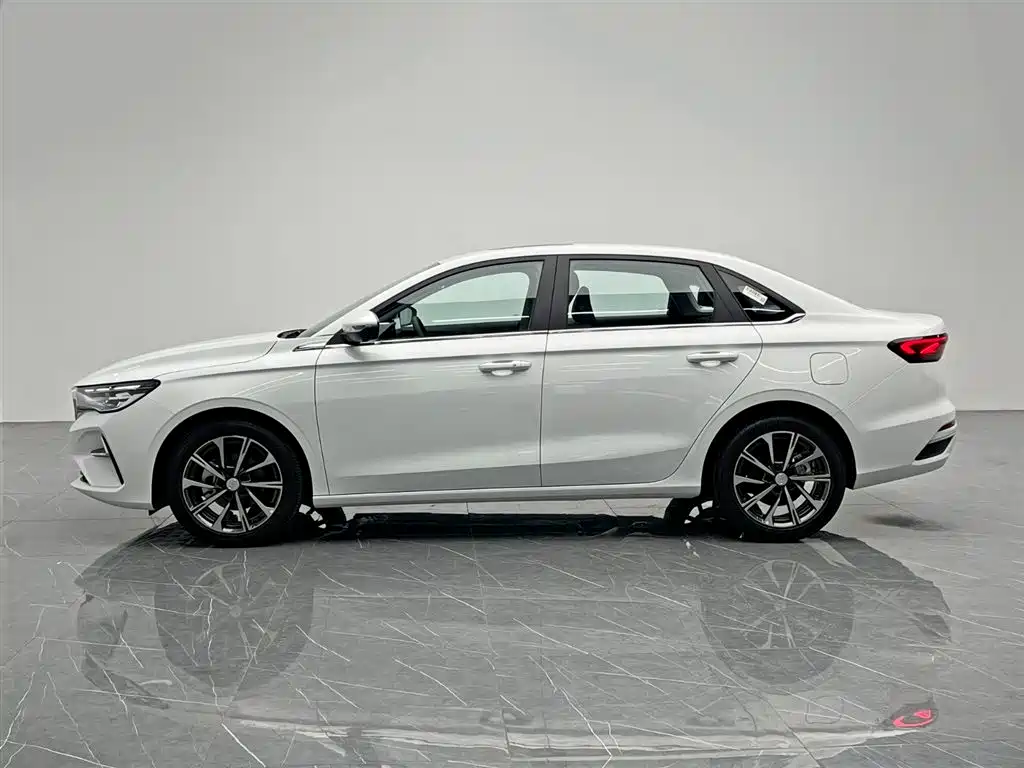 Geely Emgrand 2026 400 1.5L CVT