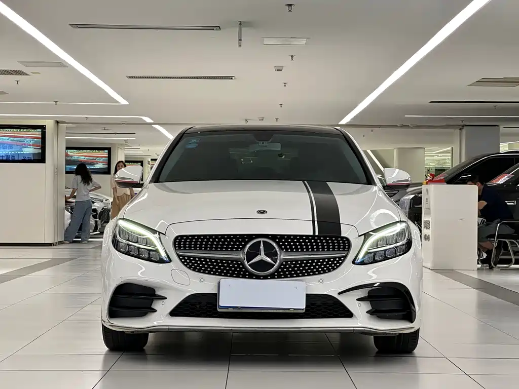 Mercedes-Benz C-Class — миниатюра 2