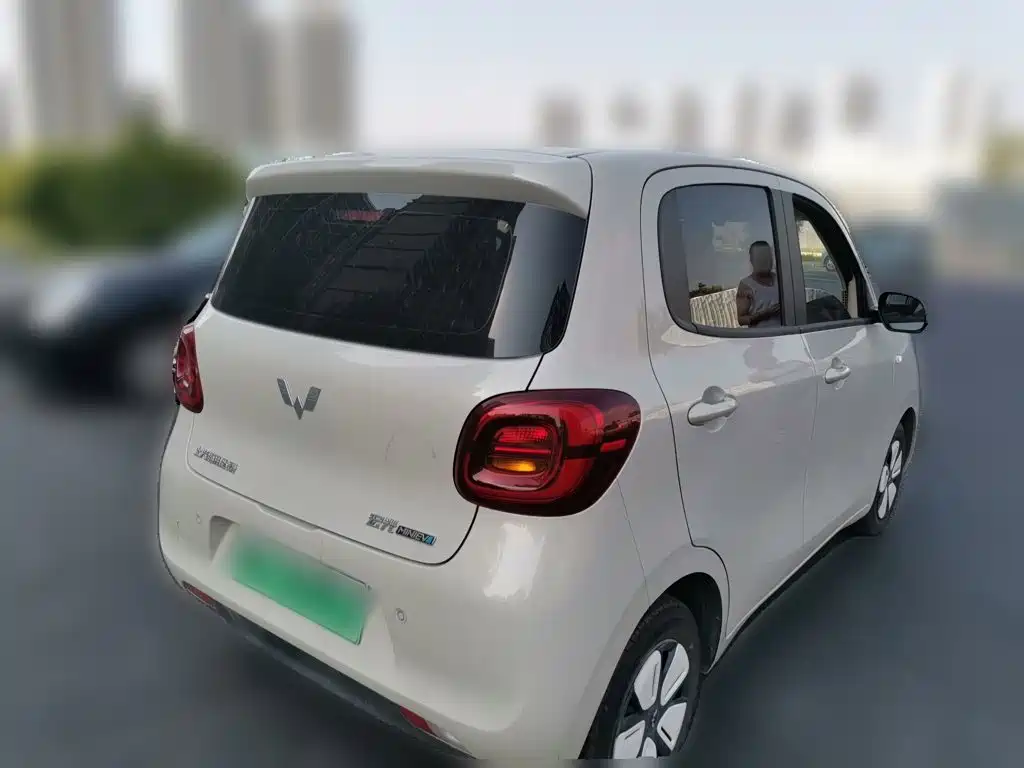 Wuling MINIEV — миниатюра 4