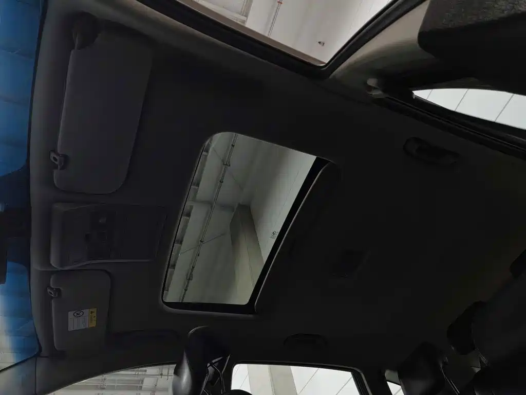 Chevrolet Captiva — миниатюра 14