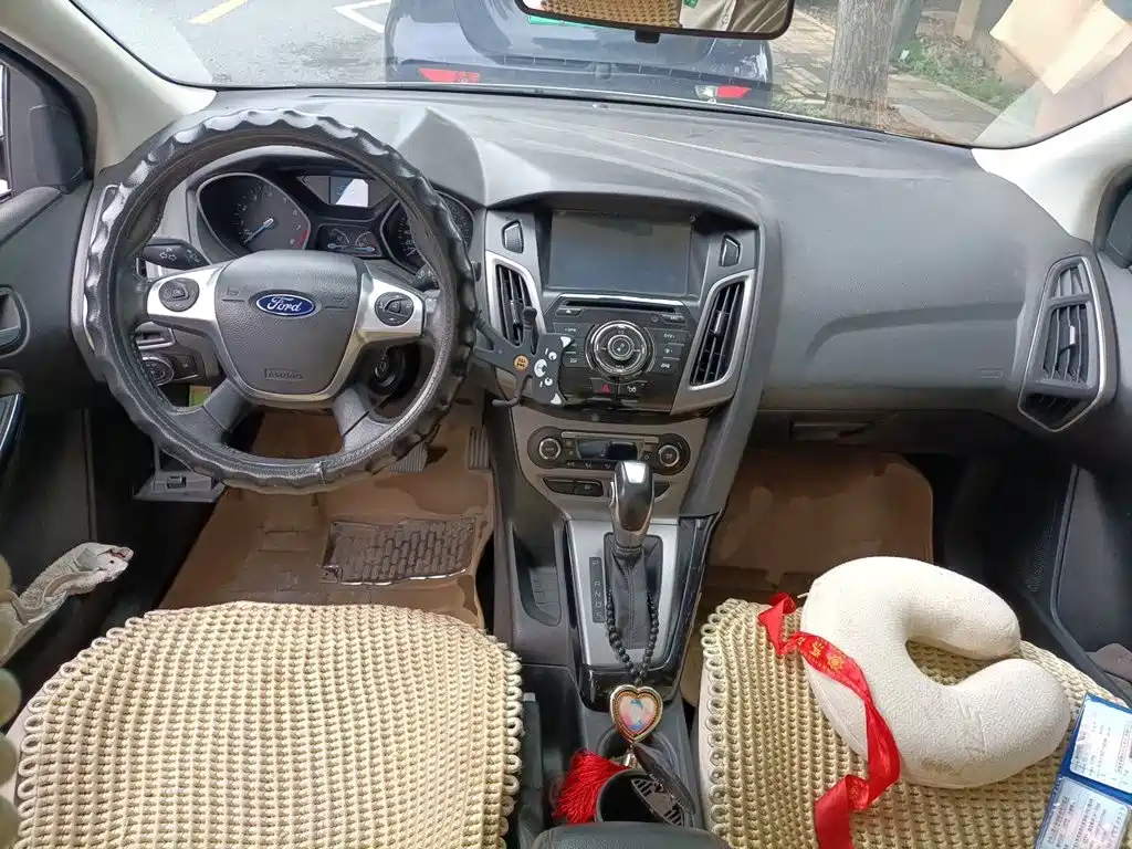 Ford Focus — миниатюра 5
