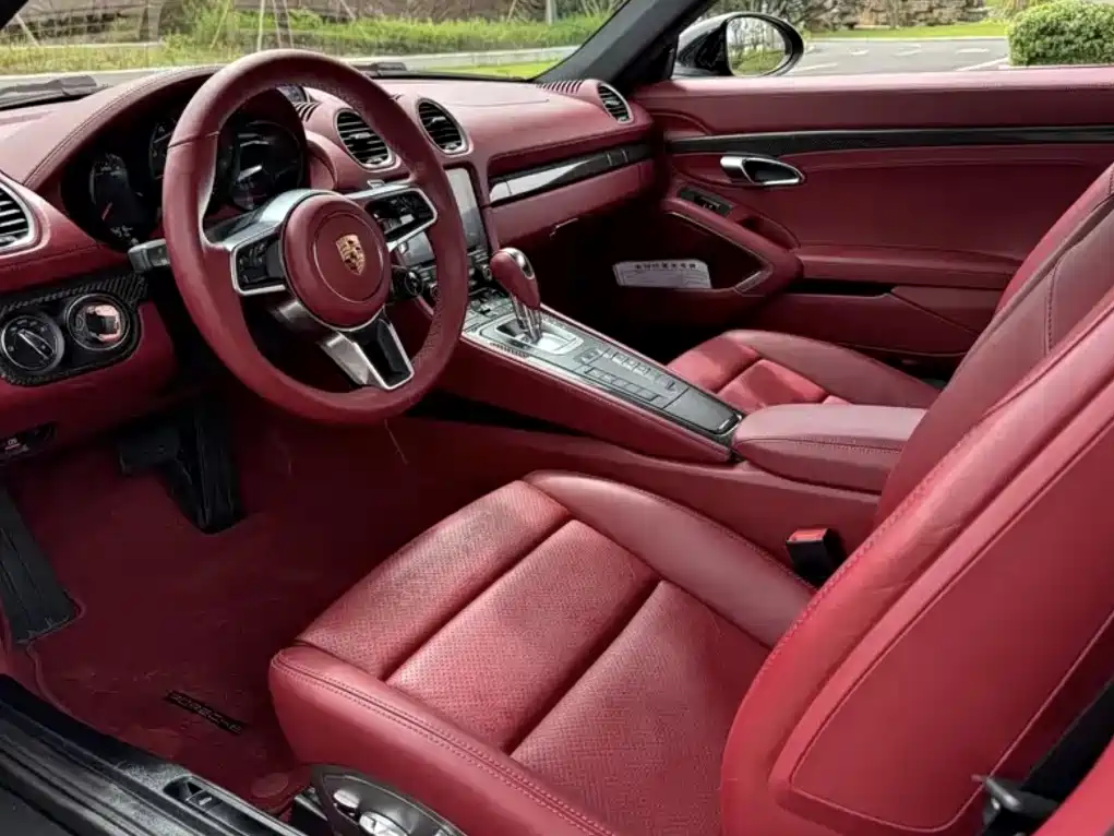 Porsche 718 2018 Cayman 2.0T