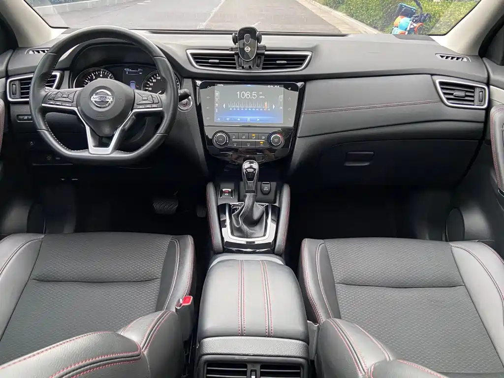 Nissan Qashqai — миниатюра 10