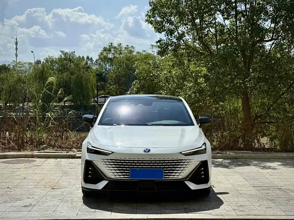 Changan UNI-V — миниатюра 2