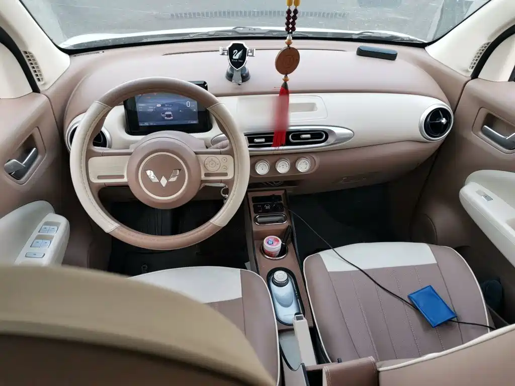 Wuling MINIEV — миниатюра 5