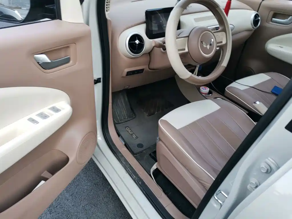 Wuling MINIEV — миниатюра 12