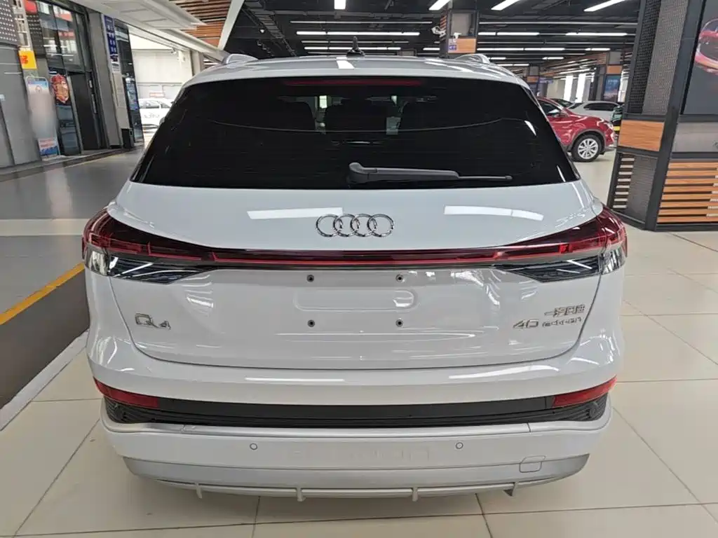 Audi Q4 e-tron 2023 40 e-tron