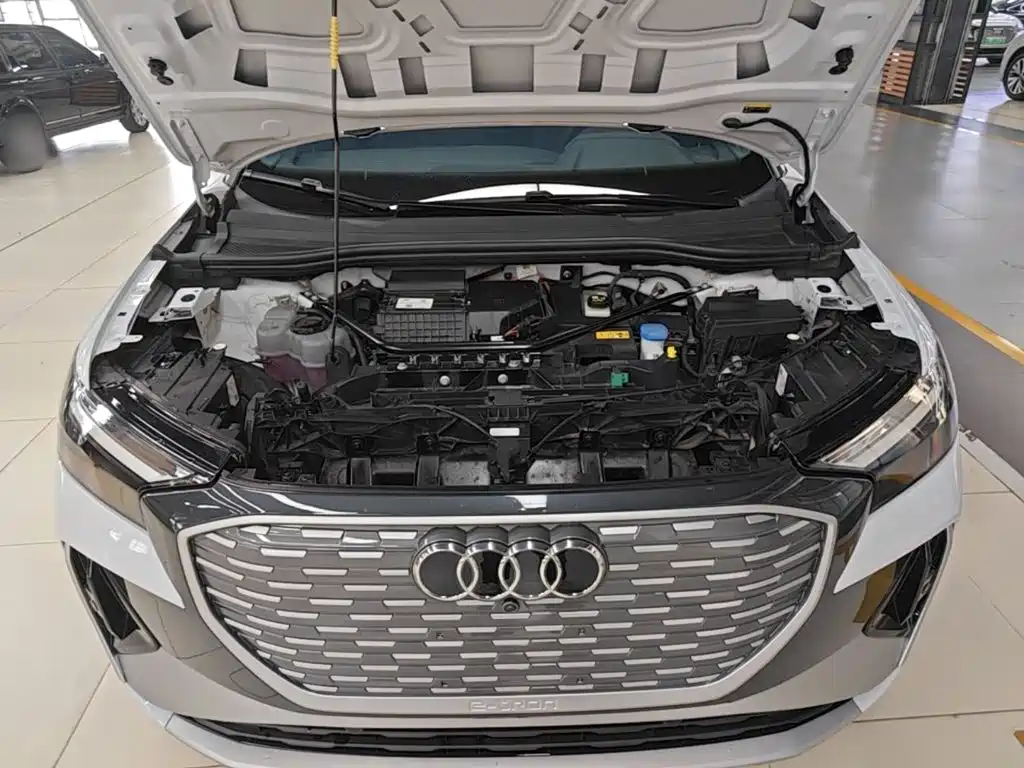Audi Q4 e-tron — фотографии объявления, Фото 20