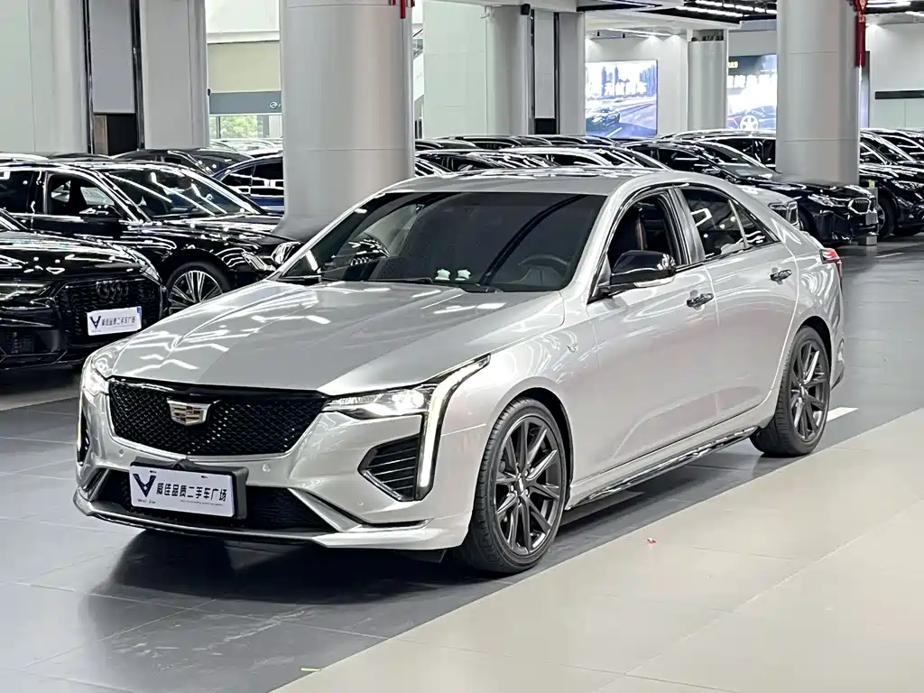 Cadillac CT4 2021