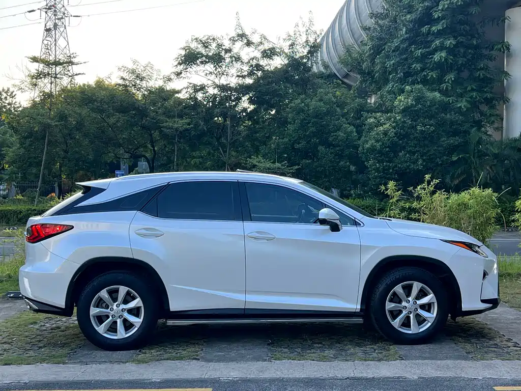 Lexus RX — миниатюра 12