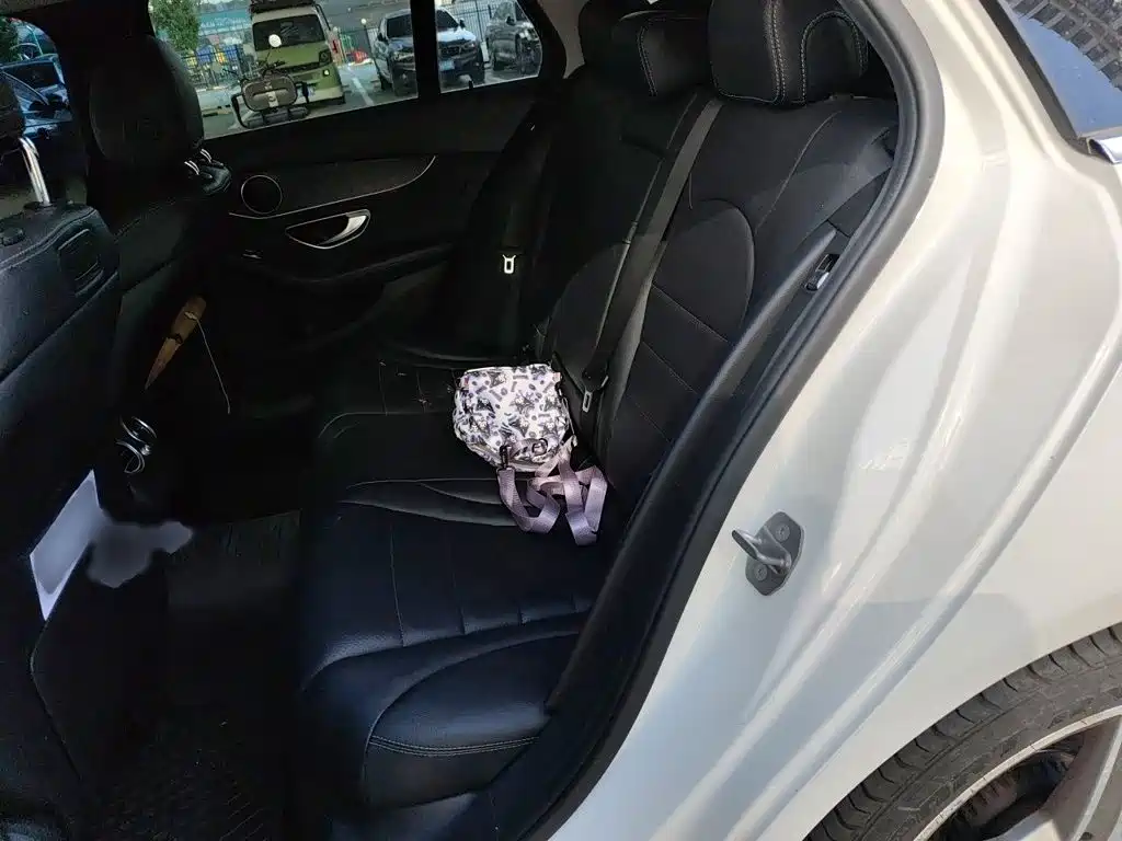 Mercedes-Benz C-Class (Import) — миниатюра 15